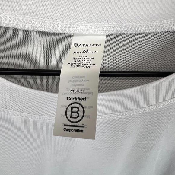 Athleta Women’s Size XS Ultimate Hybrid Tee White New With Tags NWT - Picture 3 of 6